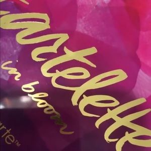 Meet your Posher, Zara